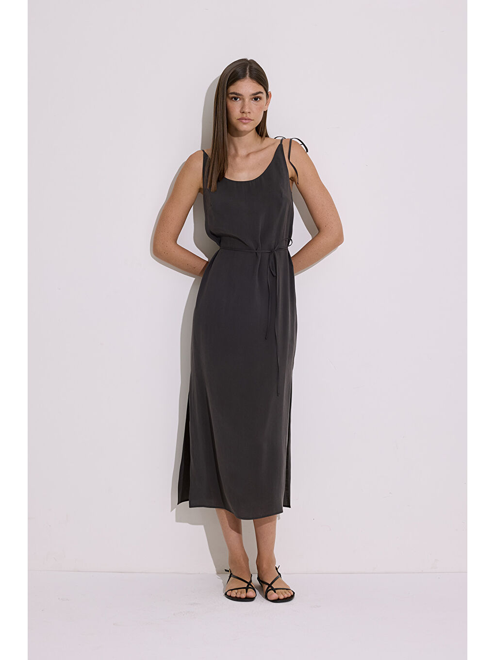 Modal Askılı Rahat Elbise Antrasit-2