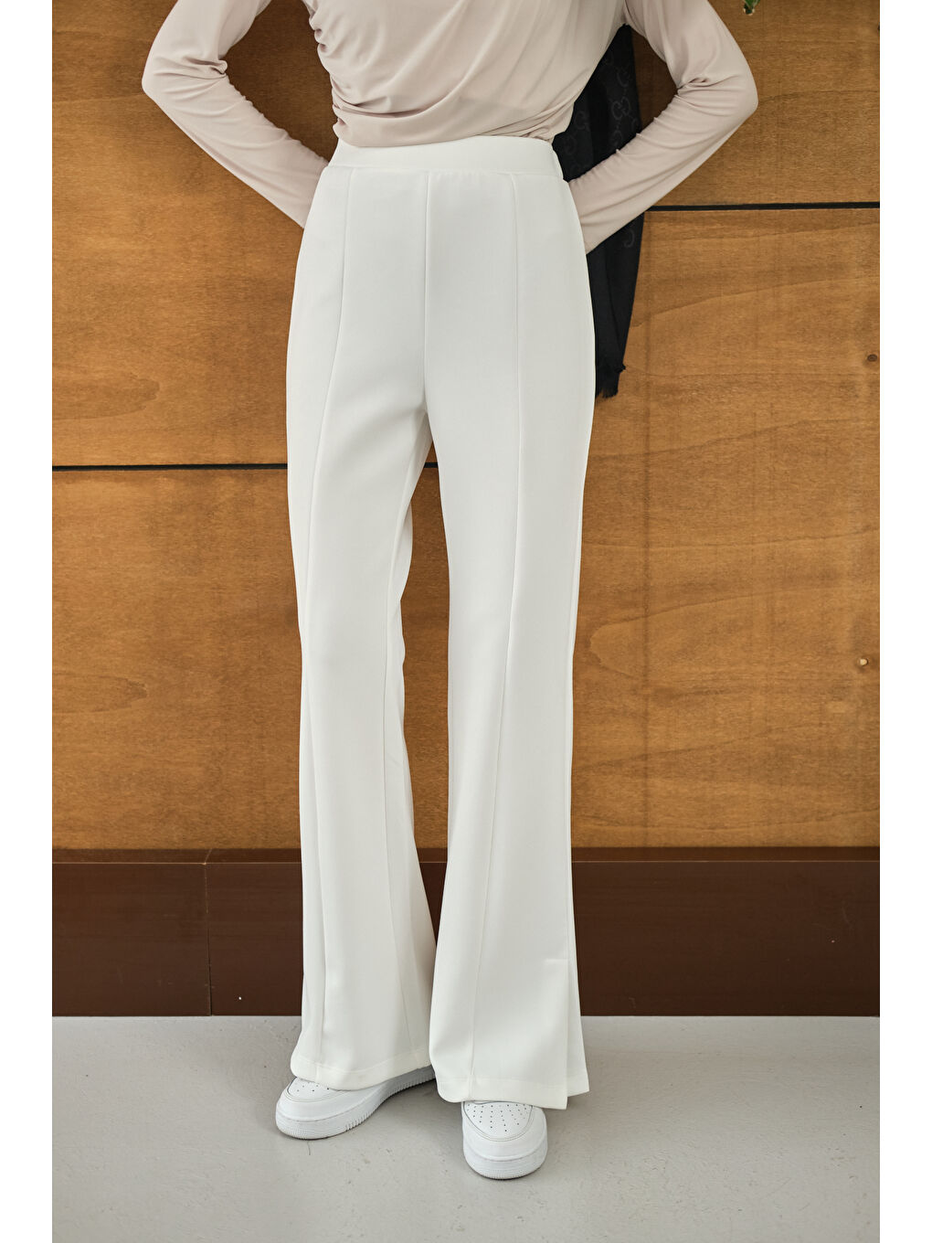 Kadın Yandan Yırtmaçlı Scuba Pantolon Beyaz-1