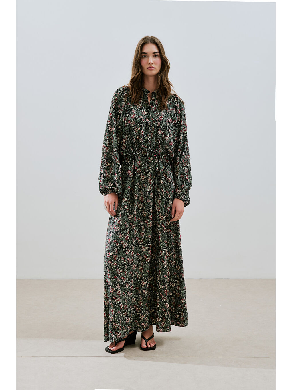 Siyah Desenli Viskon Bağlamalı Elbise Vıntage Floral