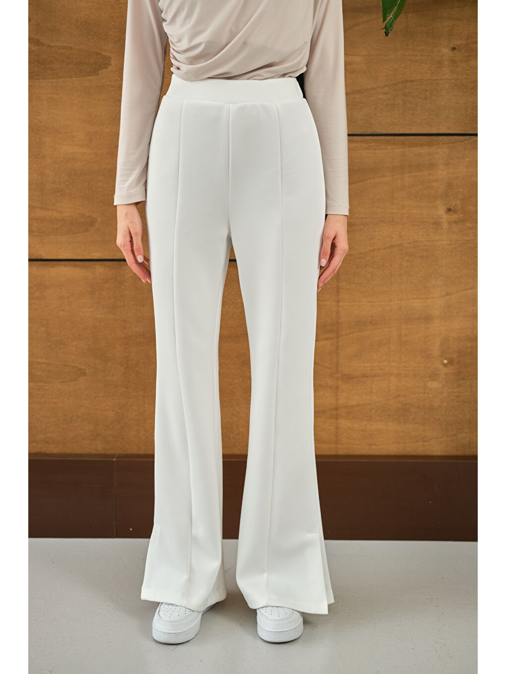 Kadın Yandan Yırtmaçlı Scuba Pantolon Beyaz-2