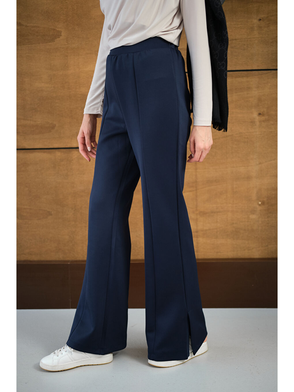 Kadın Yandan Yırtmaçlı Scuba Pantolon Lacivert-3