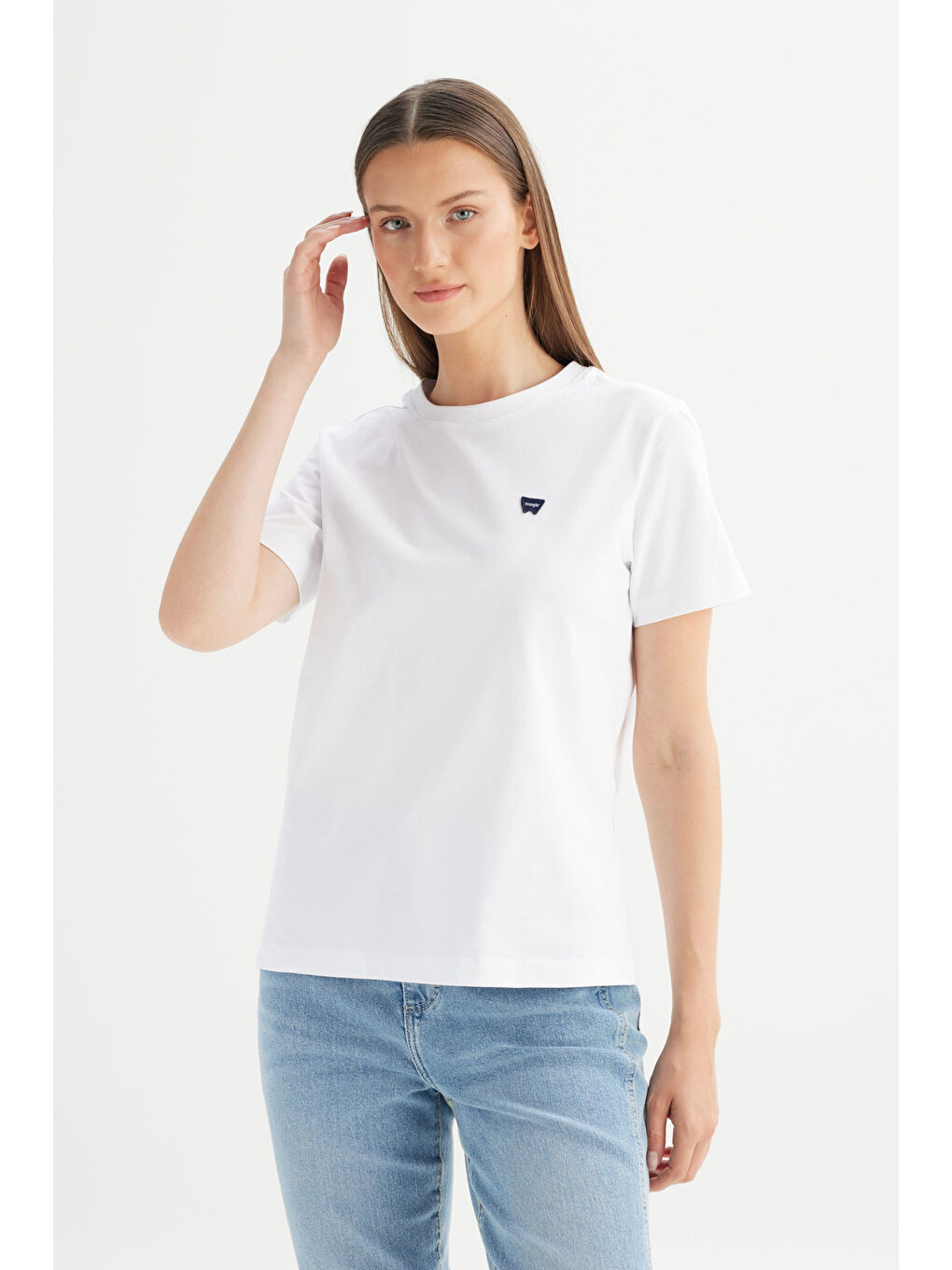 %100 Pamuk Regular Fit Normal Kesim Bisiklet Yaka Patch Logo Beyaz Tişört-2