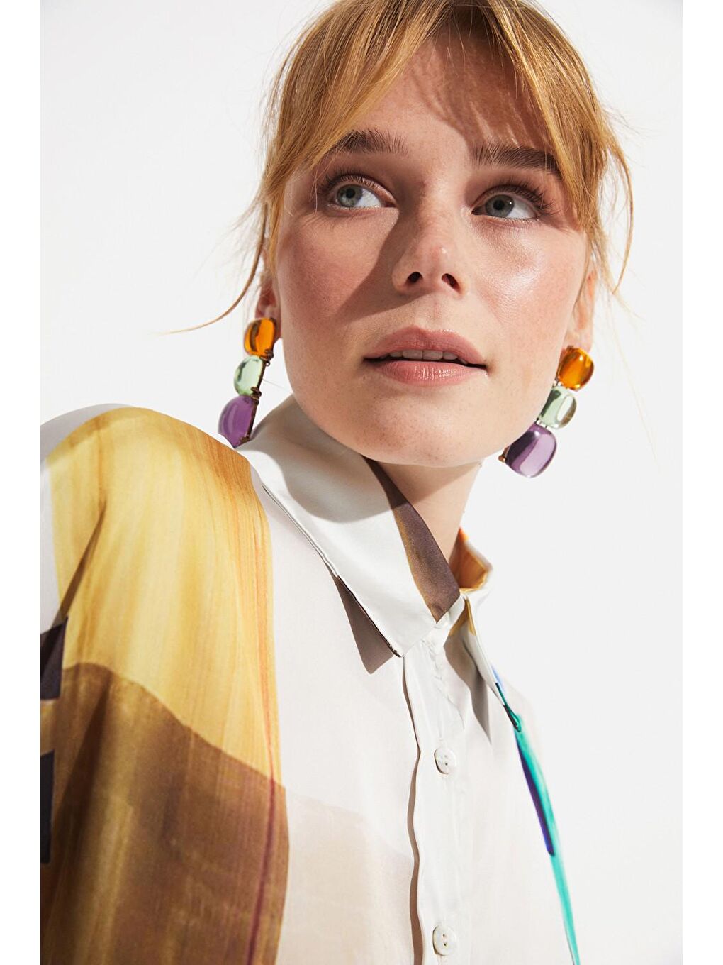 Bej Geometrik Desenli Gömlek