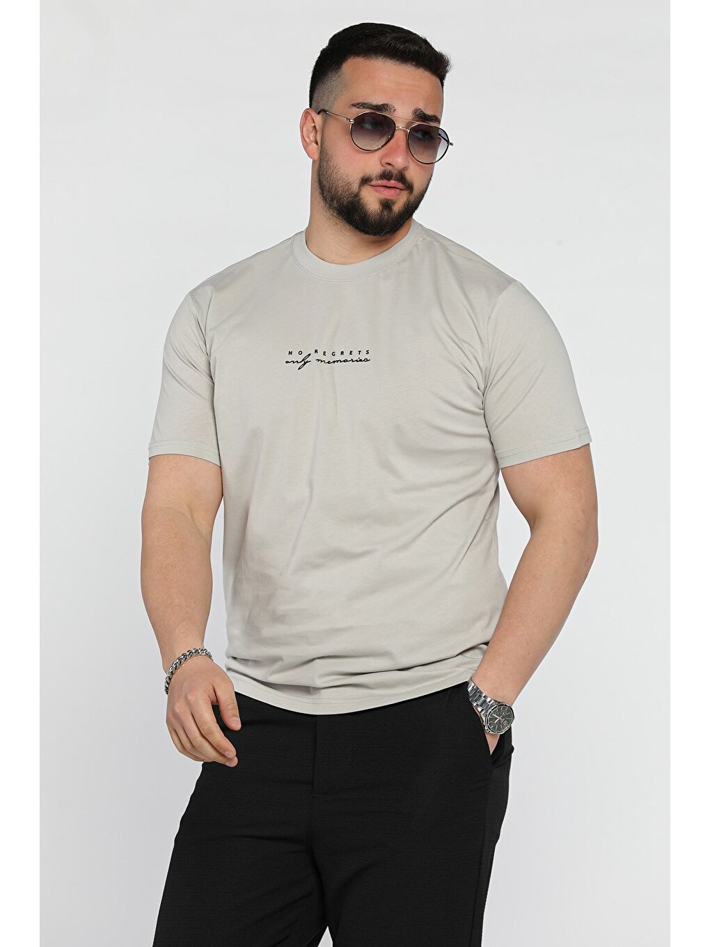 Gri Erkek Silikon Kabartma Yazı Baskılı Bisiklet Yaka Tişört-1