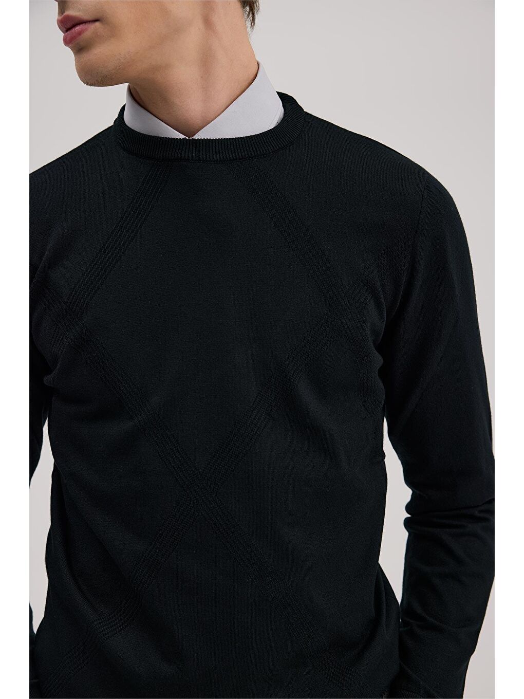 Siyah Slim Fit Desenli Bisiklet Yaka Triko-2