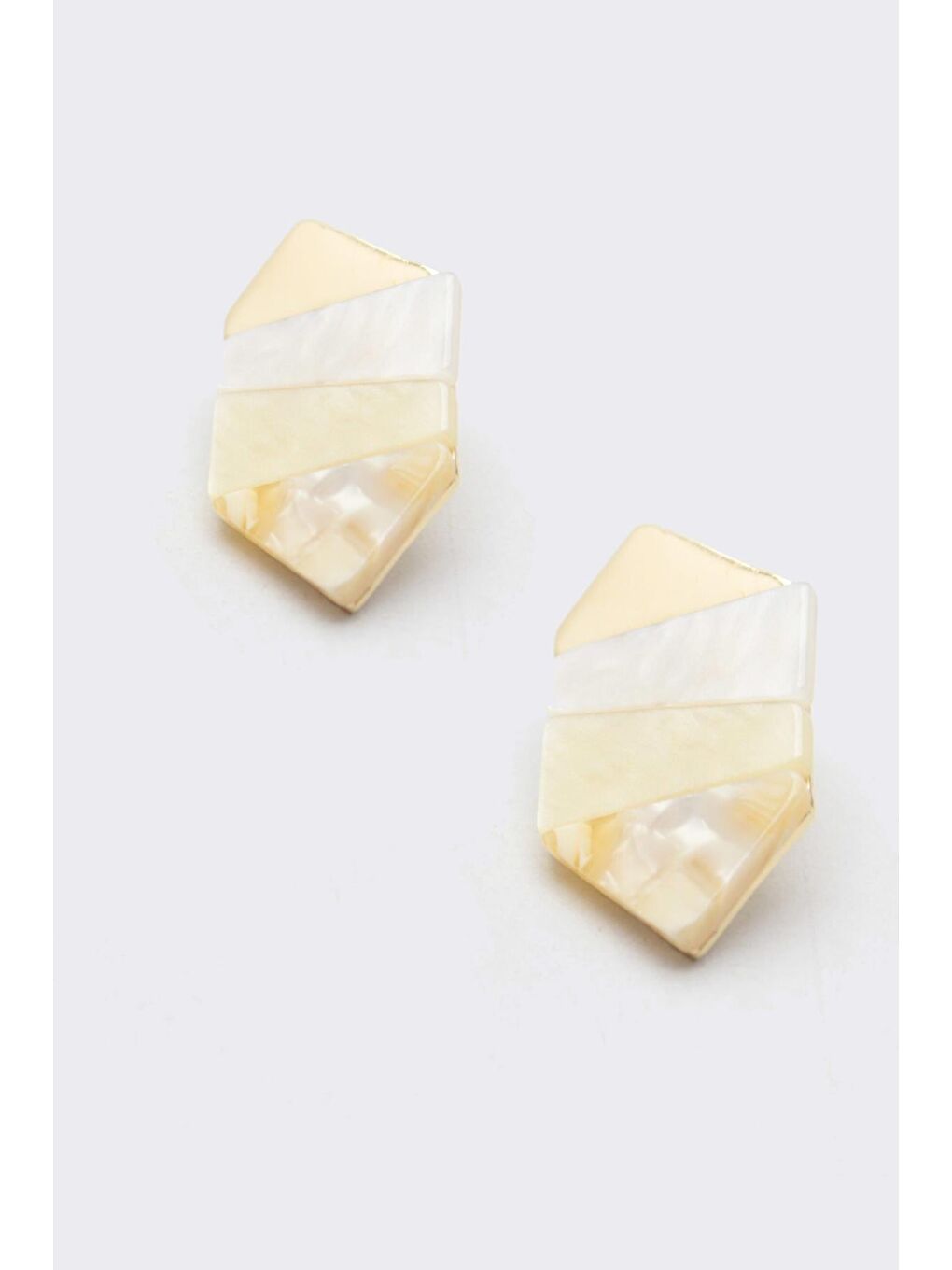 Ekru Akrilik Geometrik Küpe-1