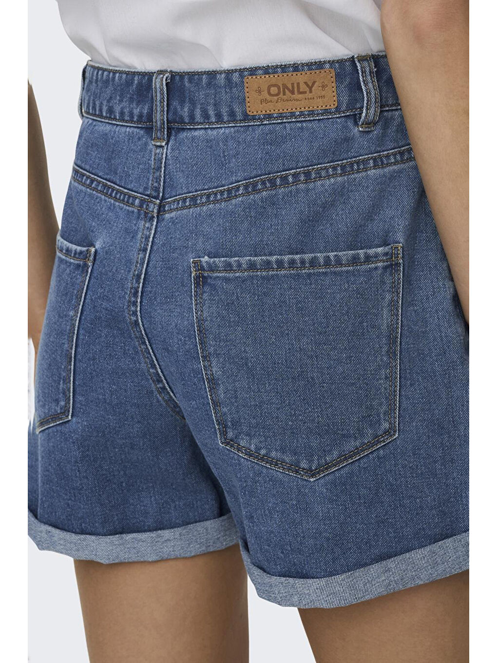 Mavi Onlvega % 100 Pamuk Regular Fit Yüksek Bel Mini Kadın Jean Short 15230571-4