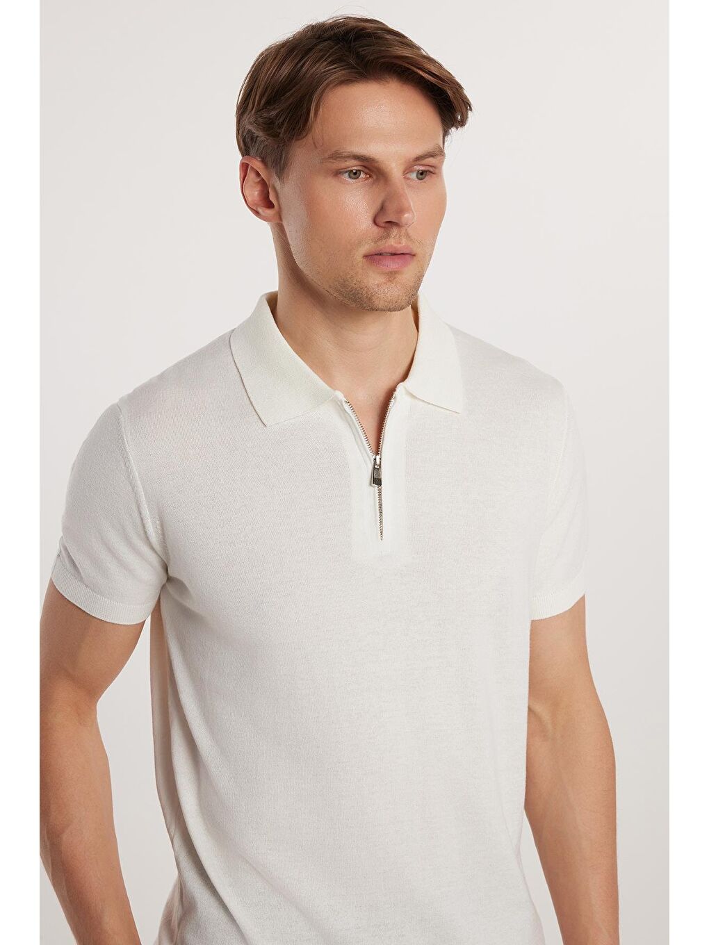 Erkek Slim Fit Dar Kesim Pamuklu Örme Triko Fermuarlı Beyaz Polo Yaka Tişört