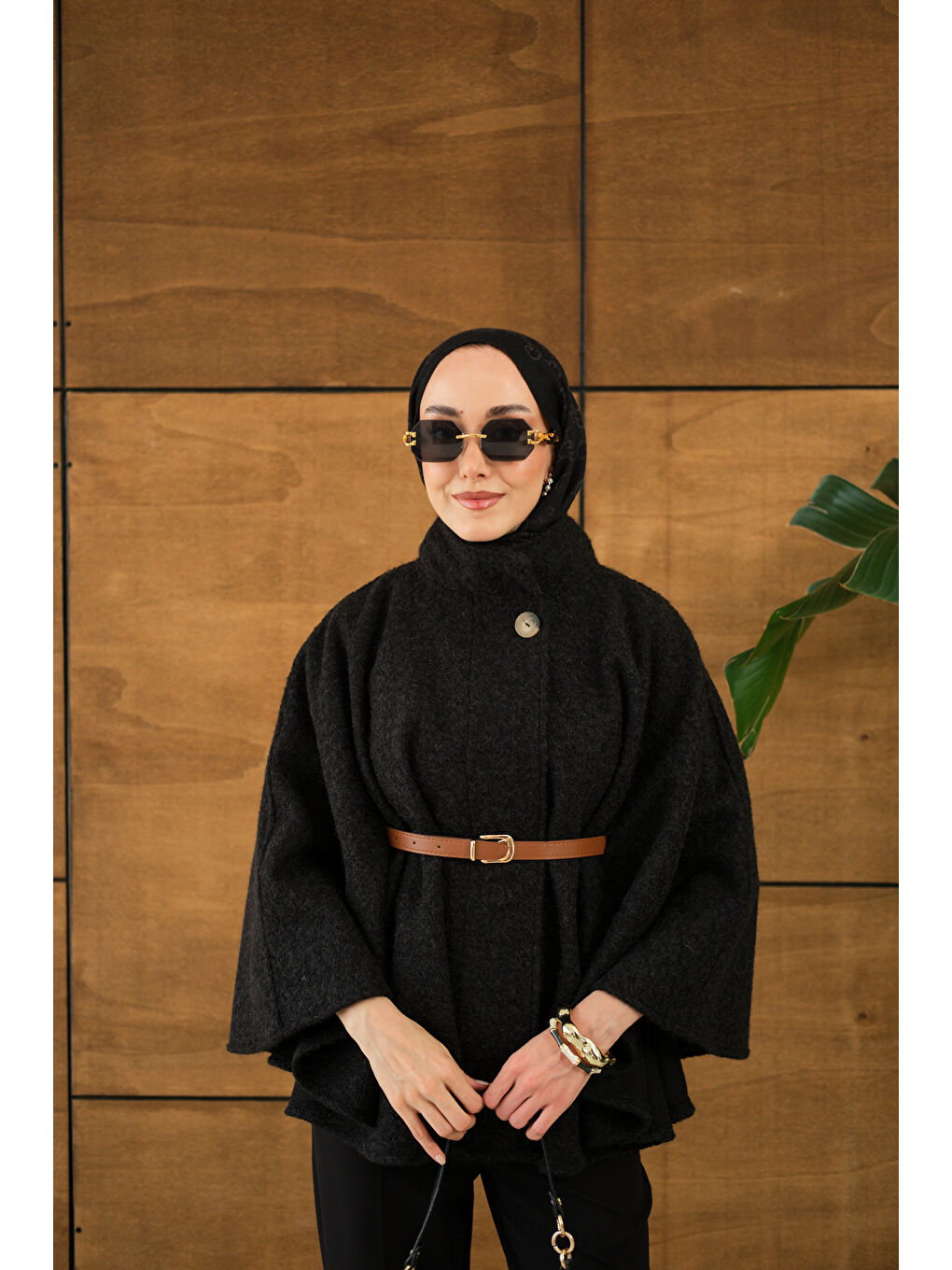 Kadın Kemer Detaylı Panço Siyah-1