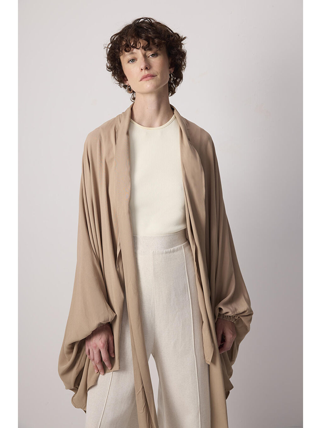 Bej Dökümlü Viskon Kimono-2