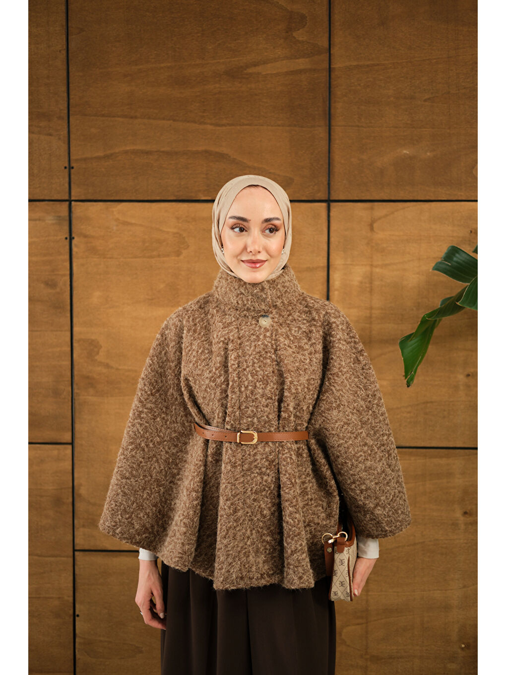 Bej Kadın Kemer Detaylı Panço Vizon-2