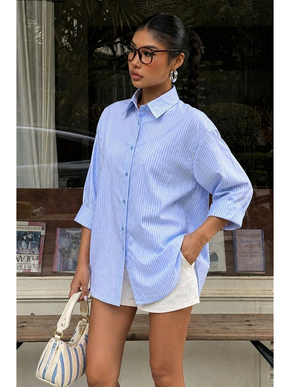 Kadın Mavi Çizgili Sırt Dekolteli Oversize Gömlek Yazlık Uzun Gömlek