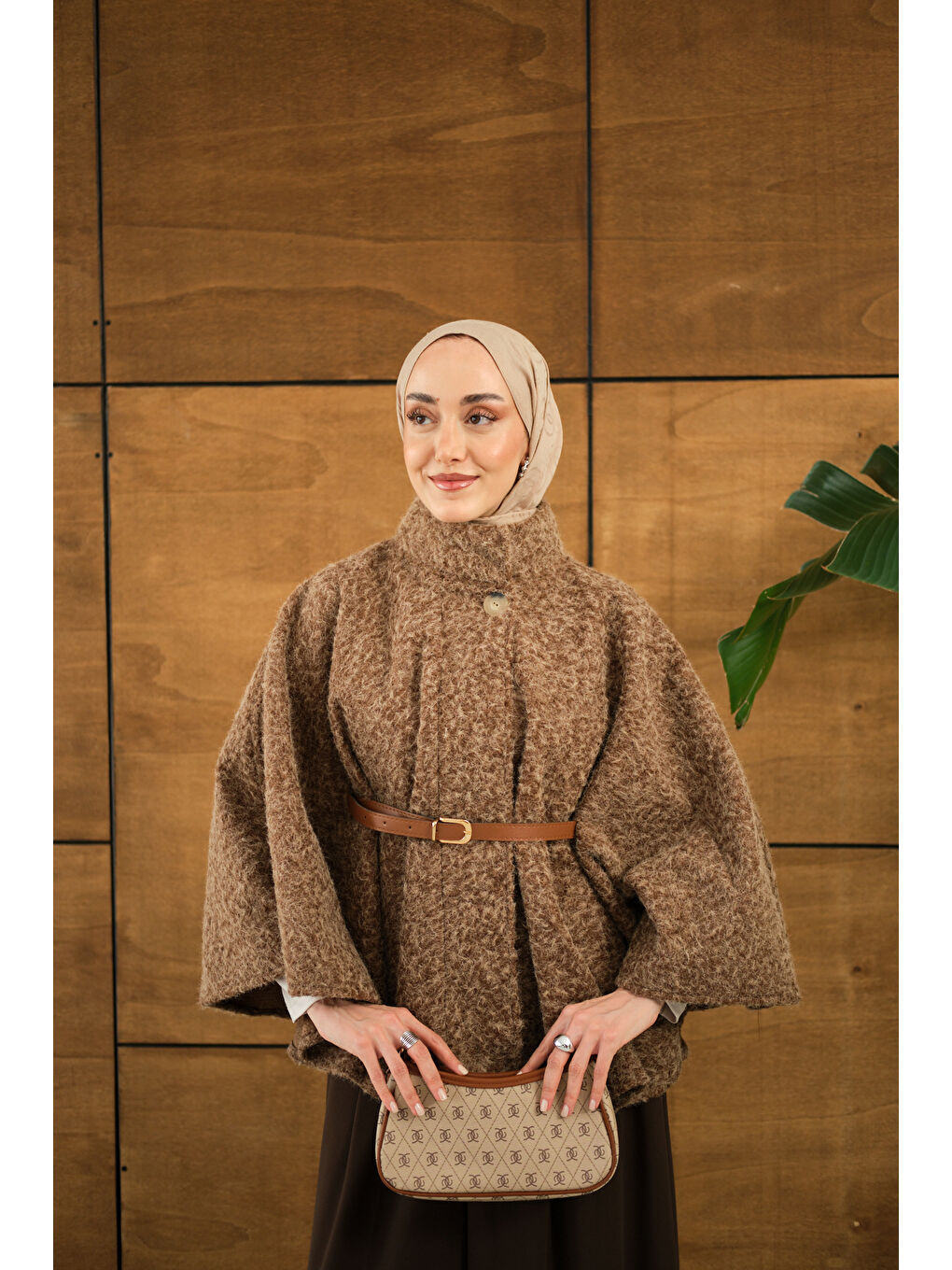Bej Kadın Kemer Detaylı Panço Vizon-4