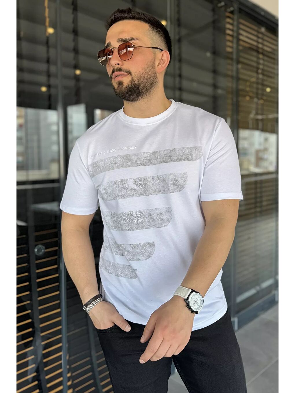 Beyaz Baskılı Erkek Tişört