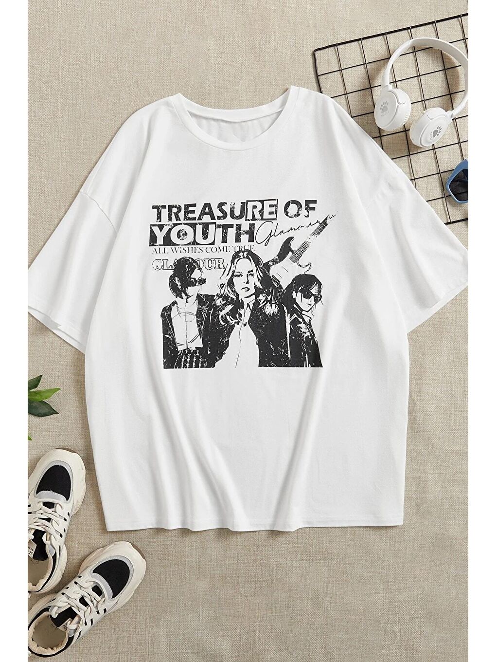 uyguntarz Beyaz Unisex Treasure Of Youth Baskılı Tasarım Tshirt