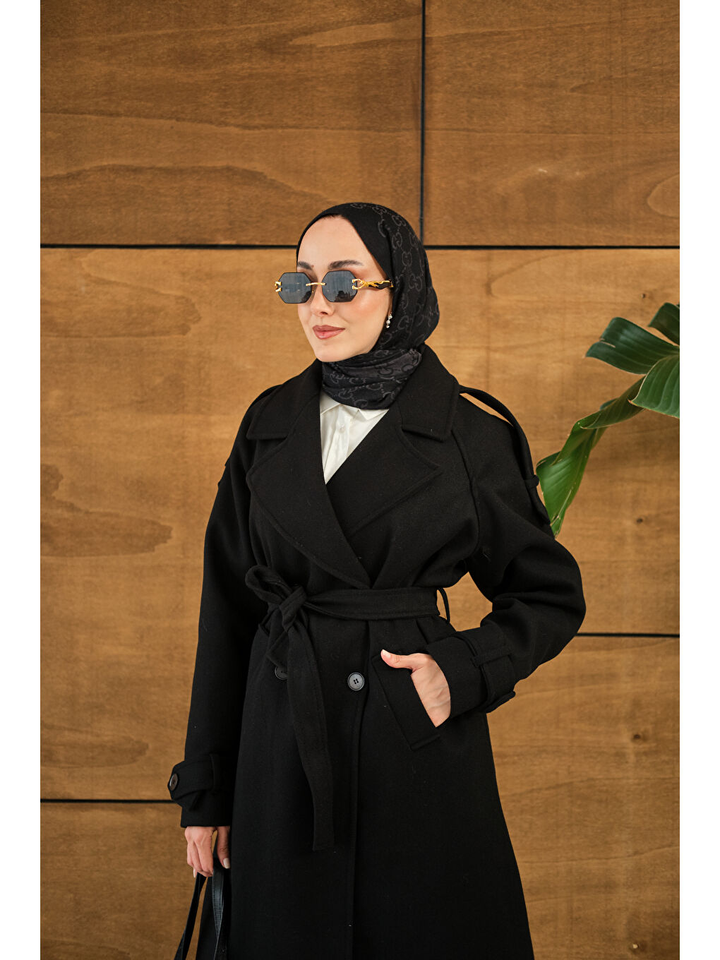 Kadın Düğme Detay Bel Bağlamalı Kaban Siyah-1