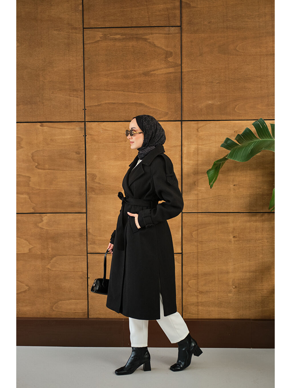 Kadın Düğme Detay Bel Bağlamalı Kaban Siyah-2