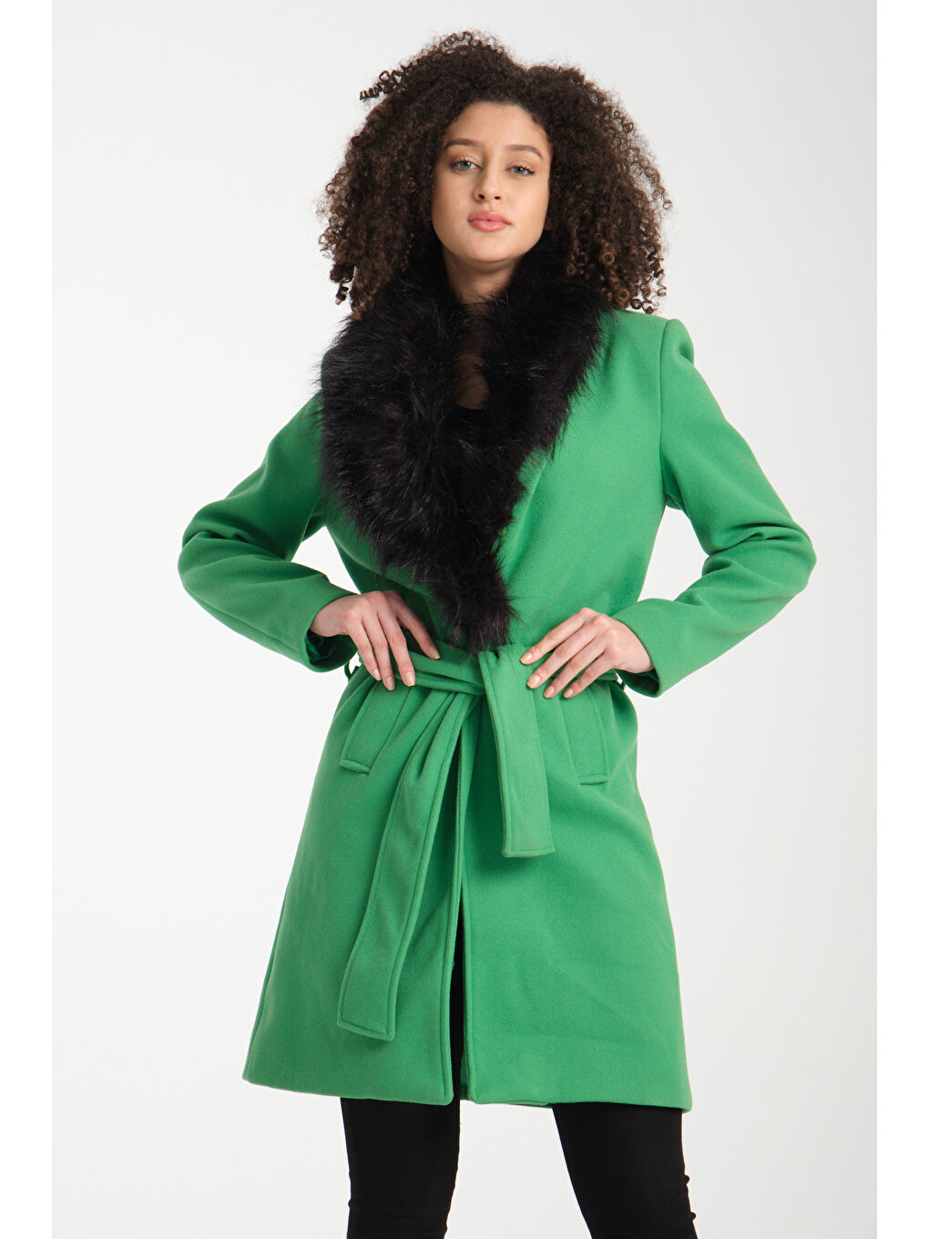 Yeşil Kadın Kürklü Kaşe Kaban K38-4