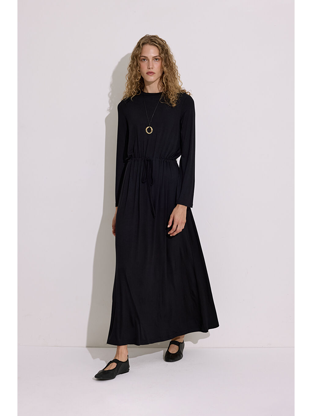 Dökümlü Uzun Kol Elbise Siyah-3