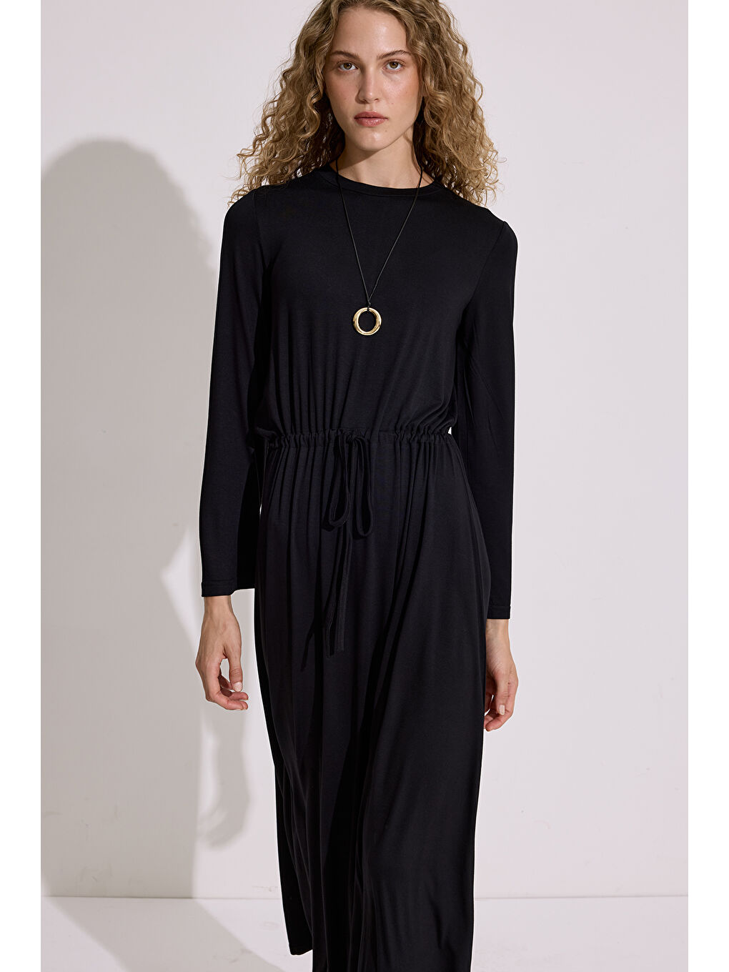 Dökümlü Uzun Kol Elbise Siyah-4