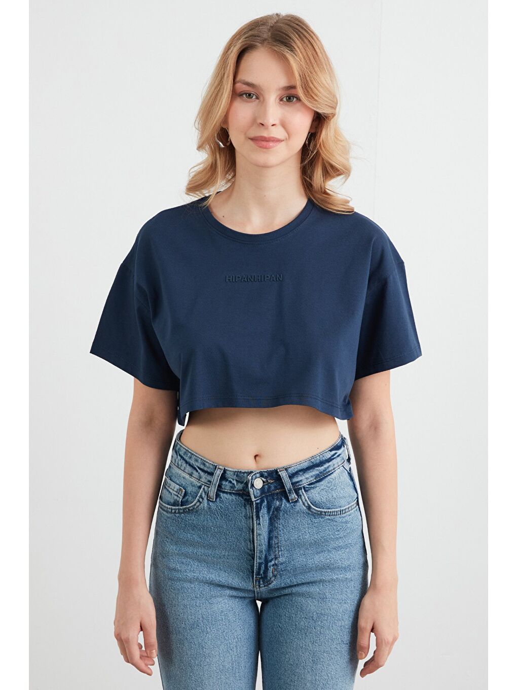 Lacivert Kabartma Yazı Baskılı Crop Tişört-4