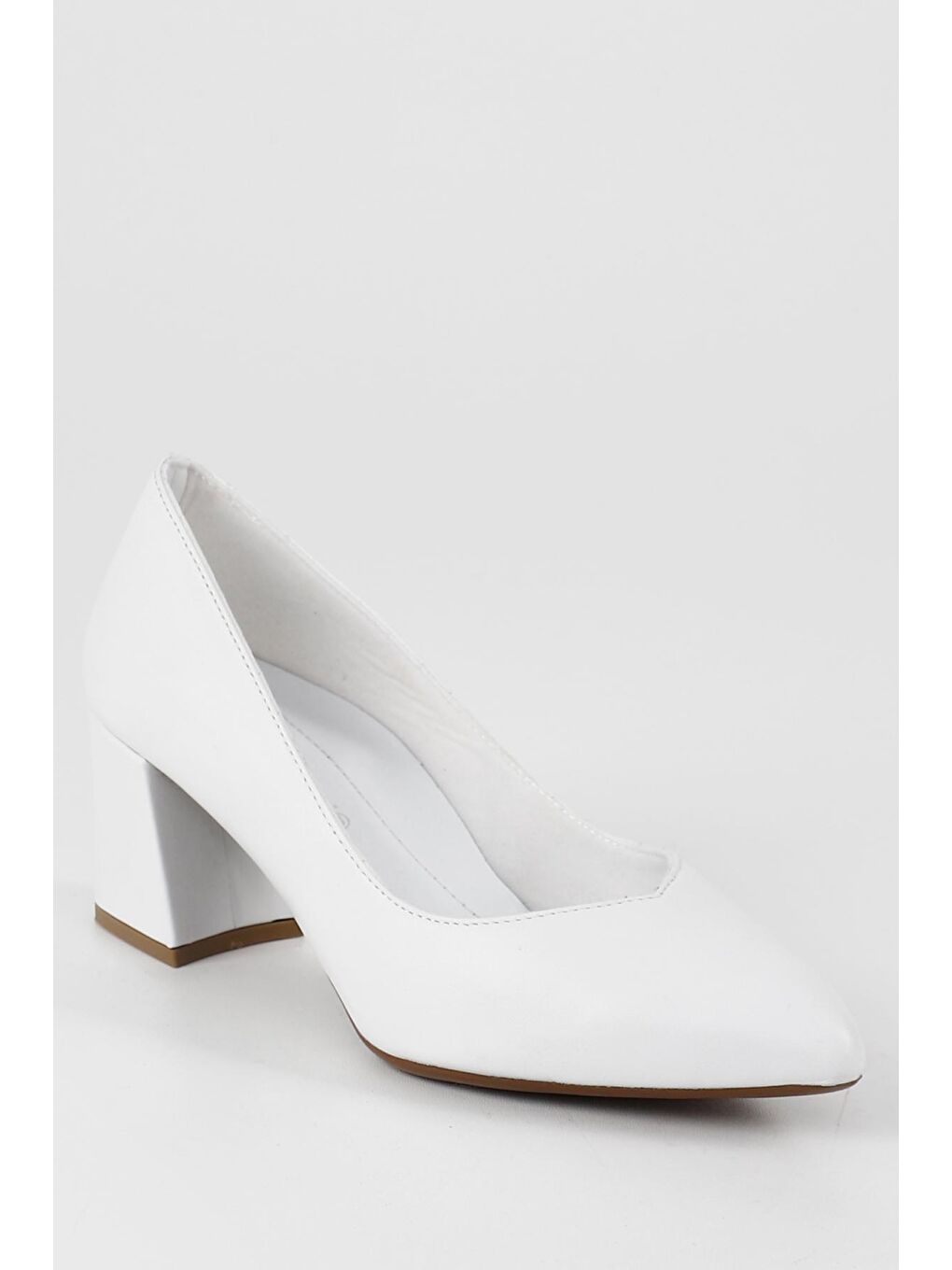 Beyaz BEYAZ  Hakiki Deri Sivri Burun Orta Kalın Topuklu Kadın Ayakkabı 24170-5
