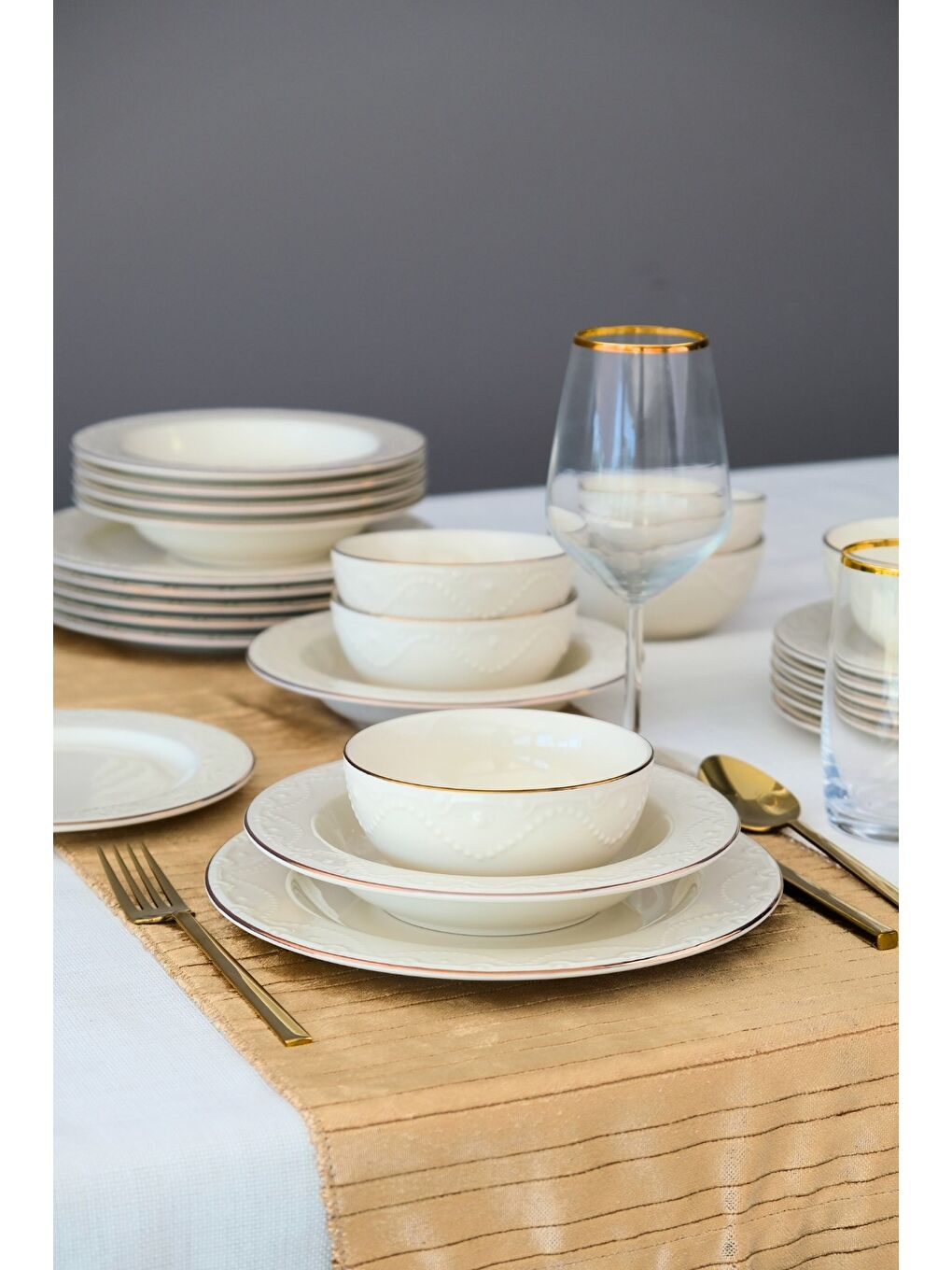 Beyaz Zincir Altın Yaldız Yemek Takımı 6 Kişilik 24 Parça ZNC24YKALT