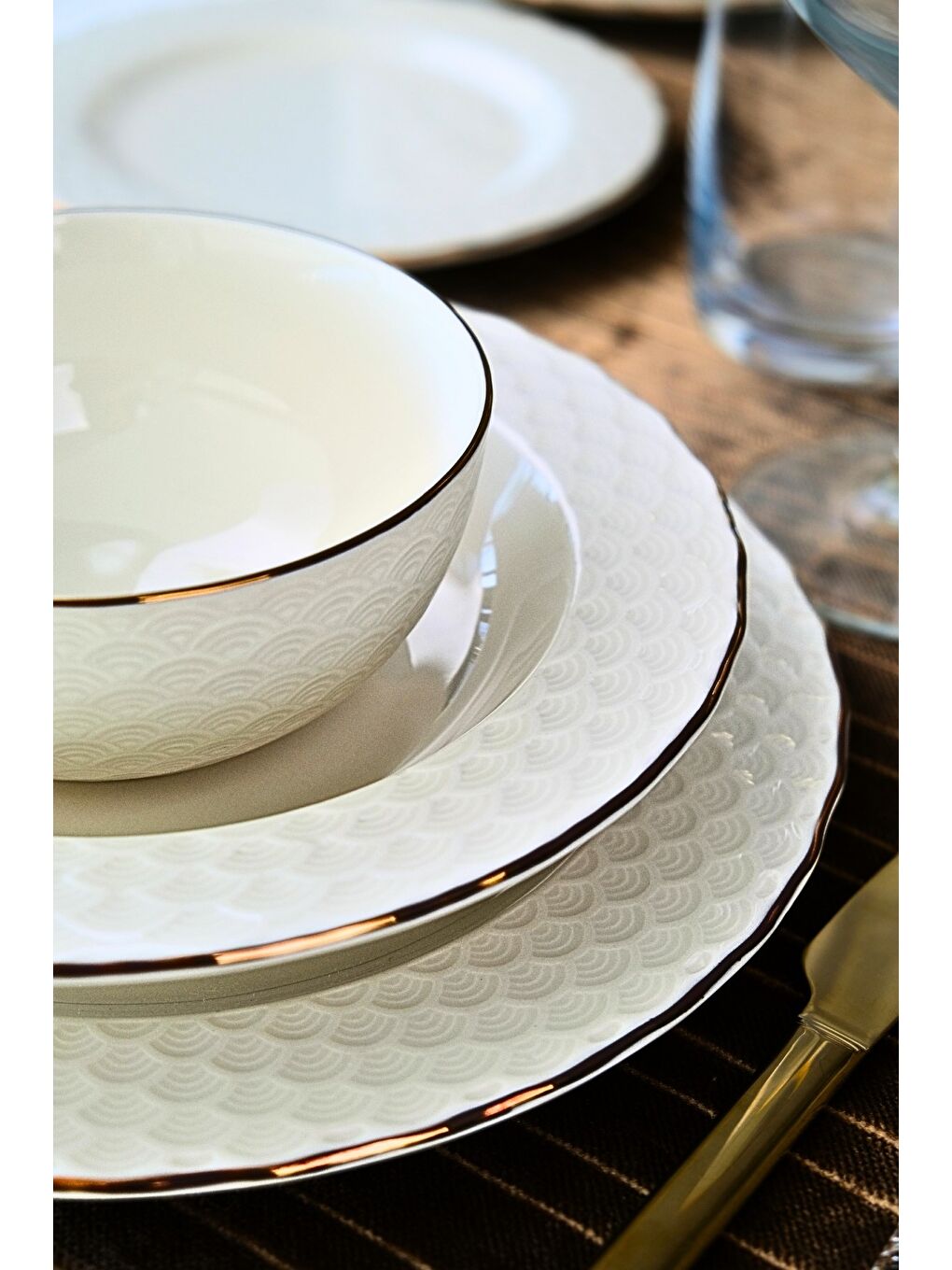 Beyaz Costa Altın Yaldız Yemek Takımı 6 Kişilik 24 Parça COS24YKALT-1