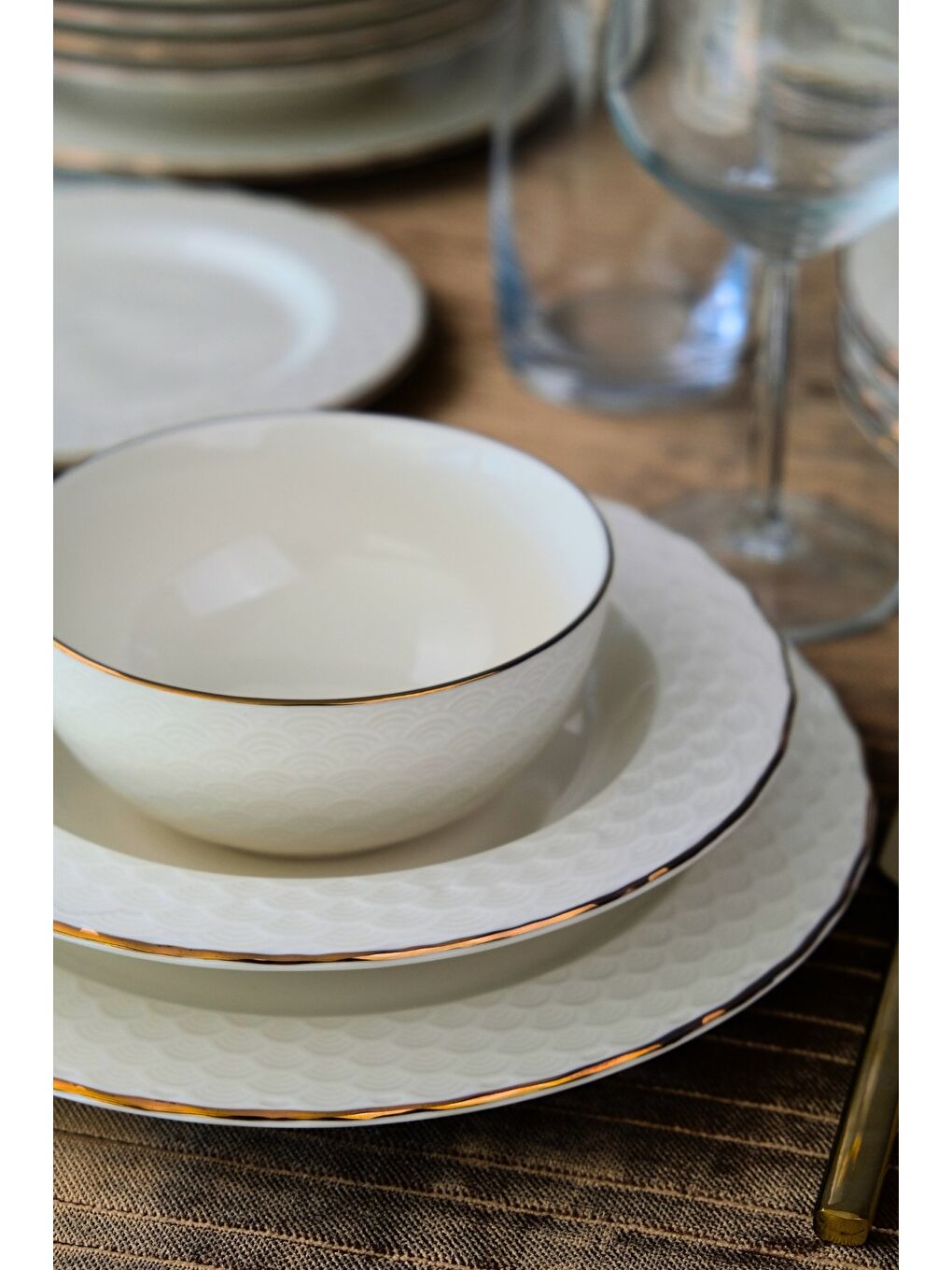 Beyaz Costa Altın Yaldız Yemek Takımı 6 Kişilik 24 Parça COS24YKALT-2