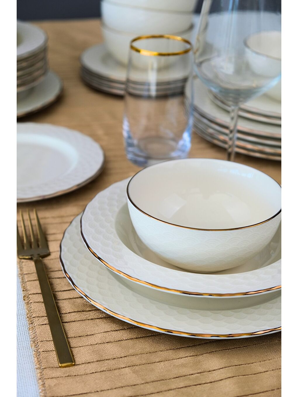 Beyaz Costa Altın Yaldız Yemek Takımı 6 Kişilik 24 Parça COS24YKALT-5