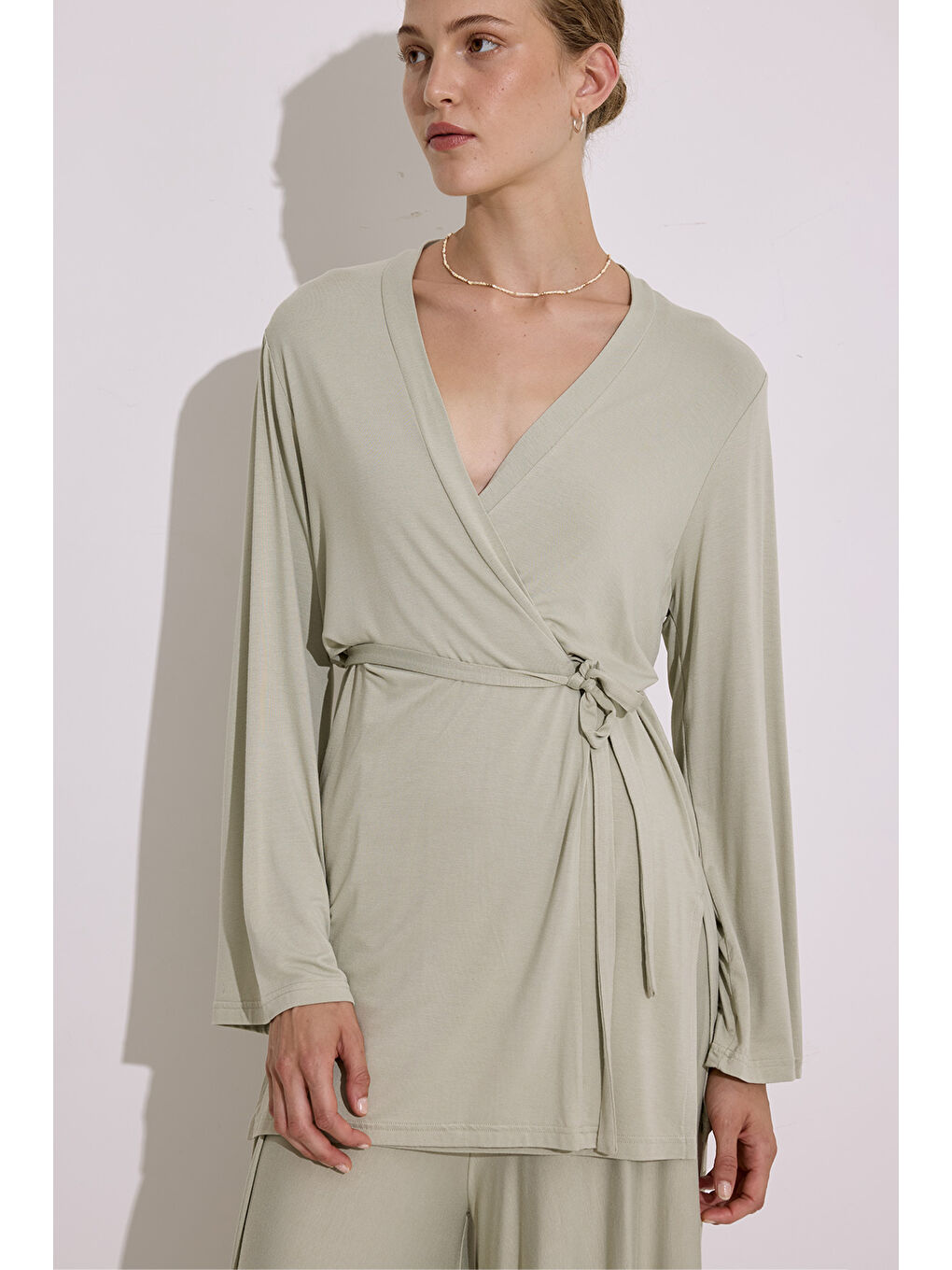 Bağlamalı Dökümlü Kimono Pastel Yeşil-3