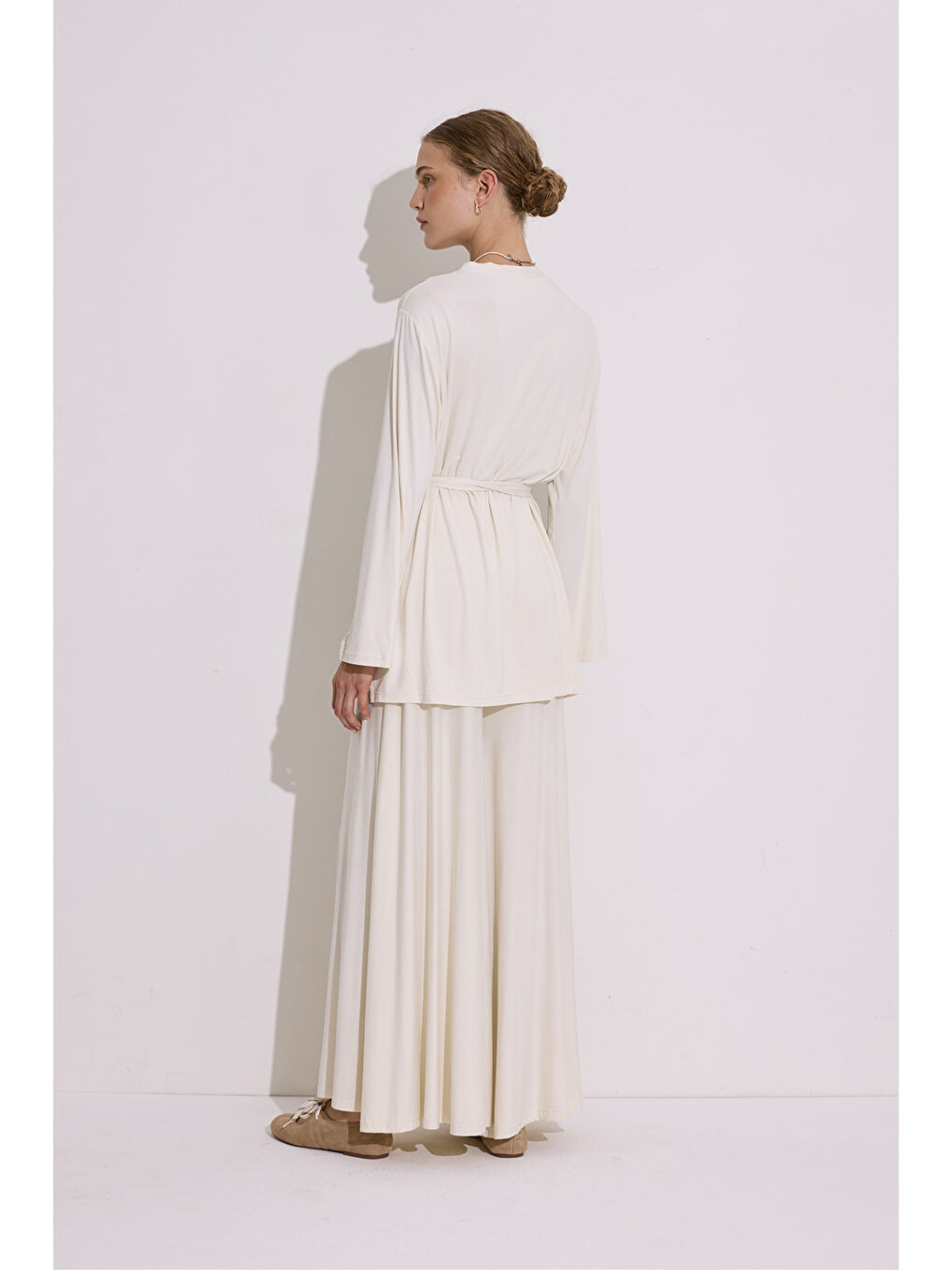 Beyaz Bağlamalı Dökümlü Kimono İnci-4