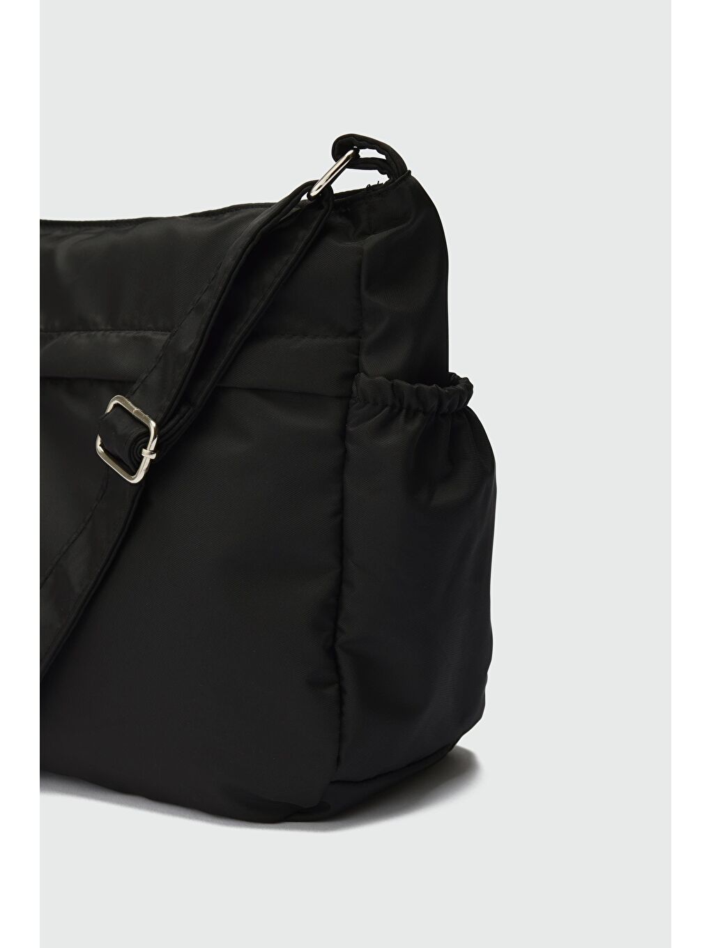 Amou Çok Cepli Çapraz Çanta Siyah-4