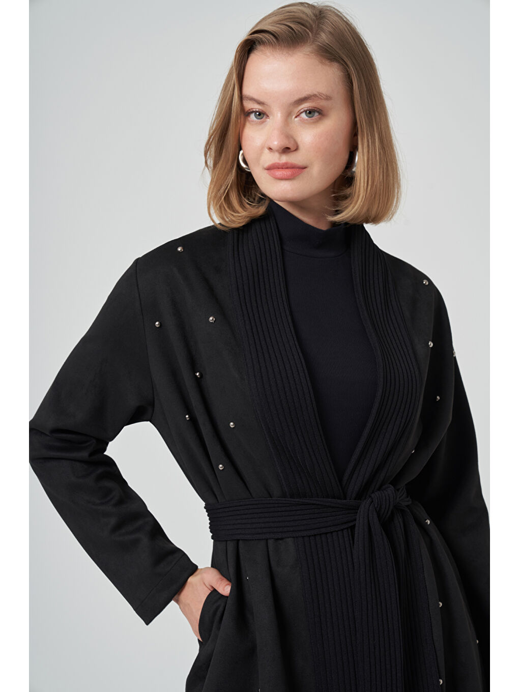 Boncuk İşlemeli Triko Kemer Detay Süet Kap Ceket 6001 Siyah-1