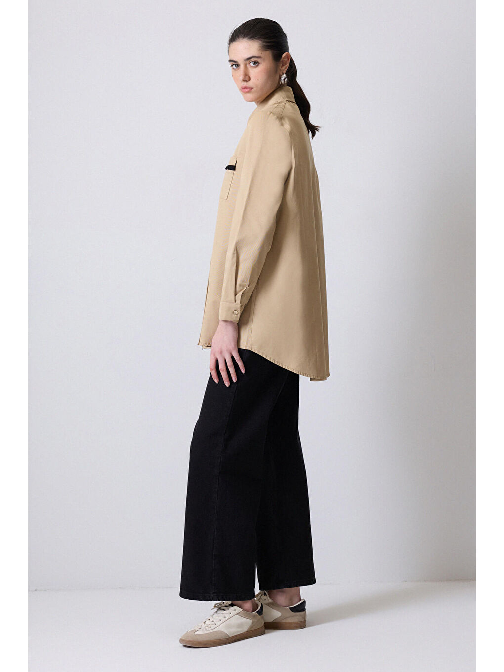 Bej Şerit Detaylı Gabardin Gömlek-2