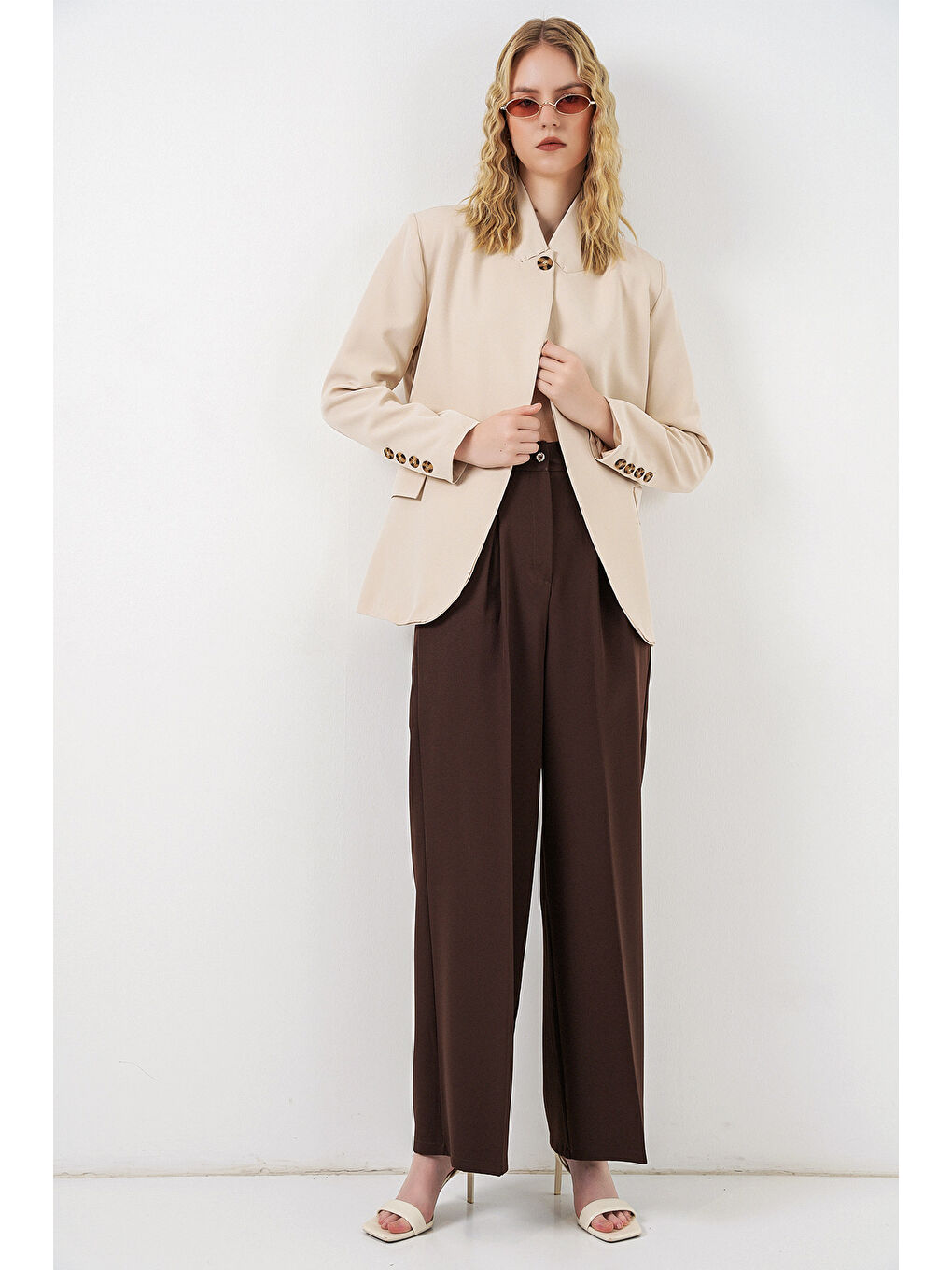 Kadın Tek Düğmeli Oversize Blazer Ceket 0749 - Bej-1
