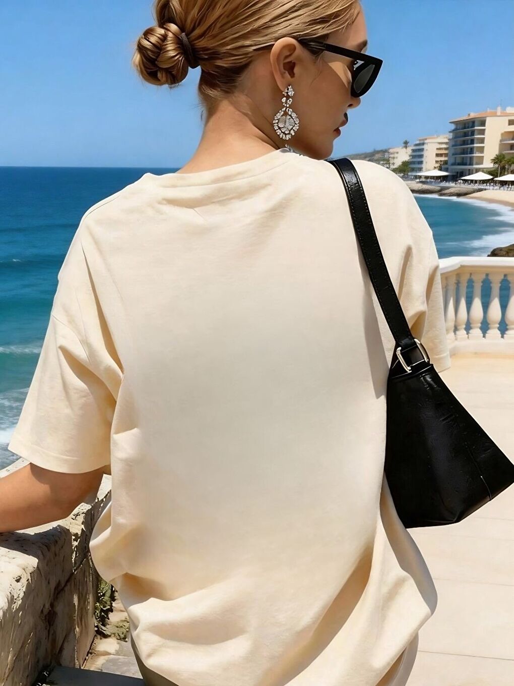 Kadın Bej Papatya Baskı Regular Fit Tişört-1