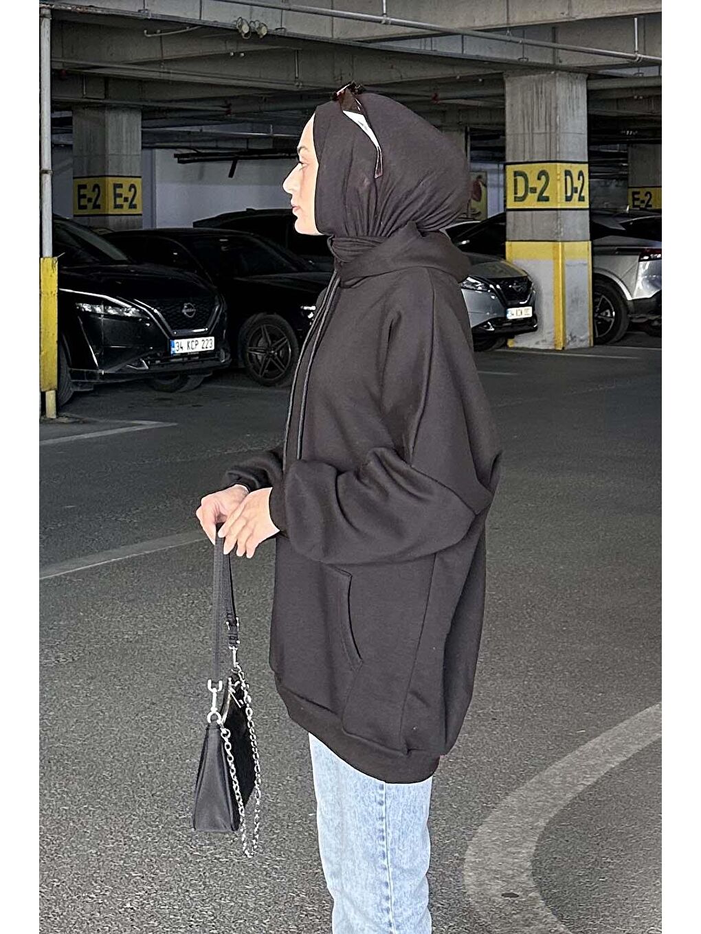 Üç İplik Kanguru Cep Sweatshirt Siyah-1