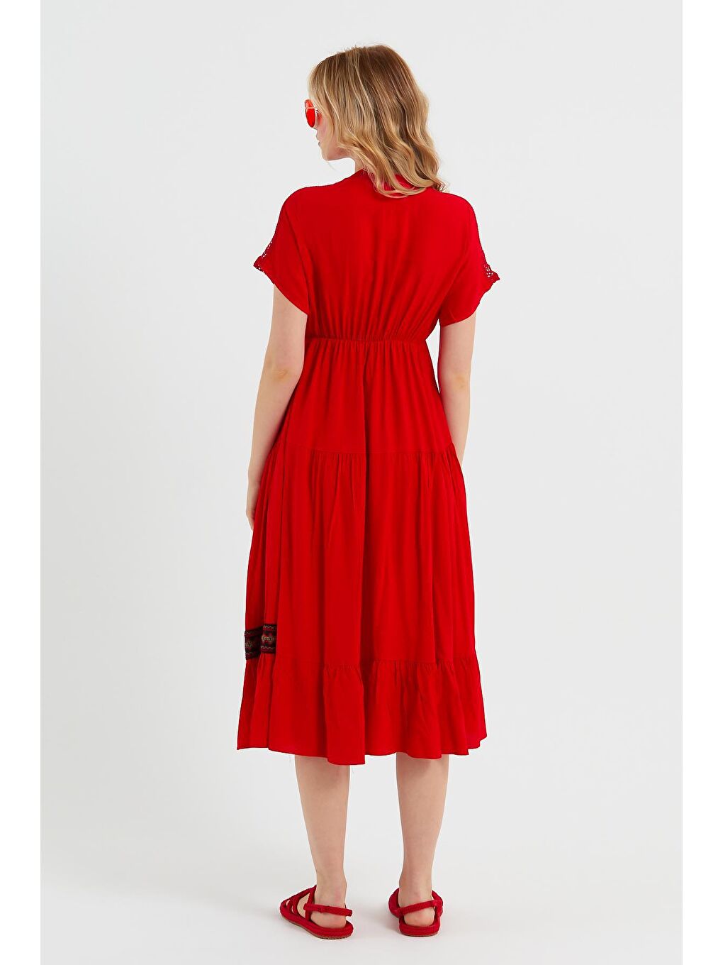 Kırmızı Kadın Nakış Detaylı Elbise-4