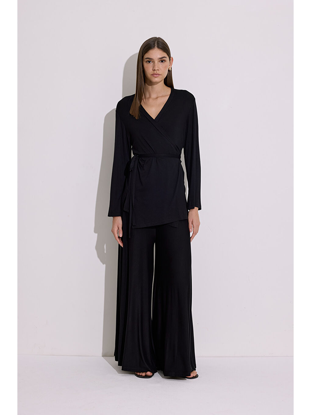 Bağlamalı Dökümlü Kimono Siyah-2