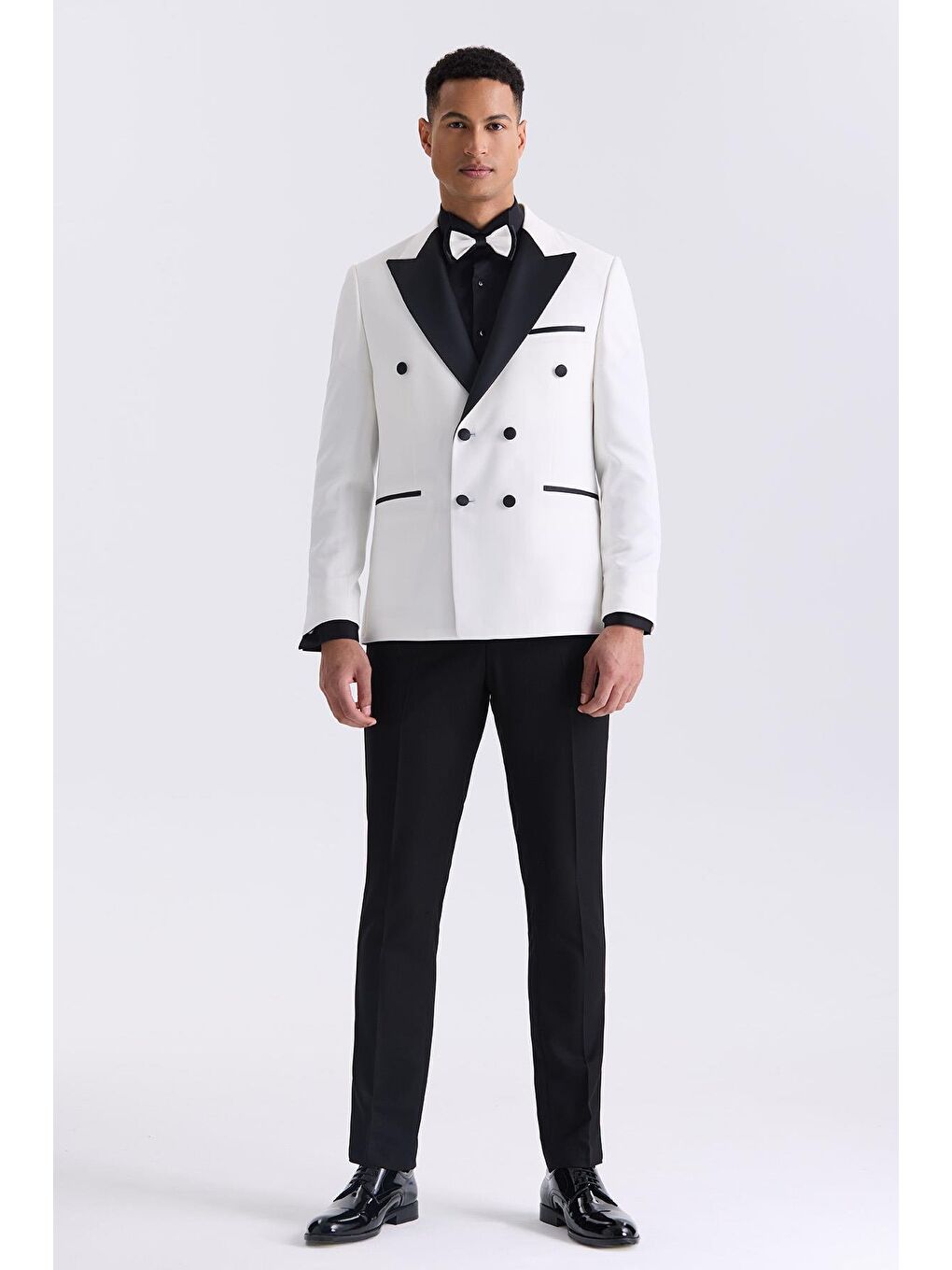 Beyaz Slim Fit Sivri Yaka Kruvaze Smokin Takım Elbise-1