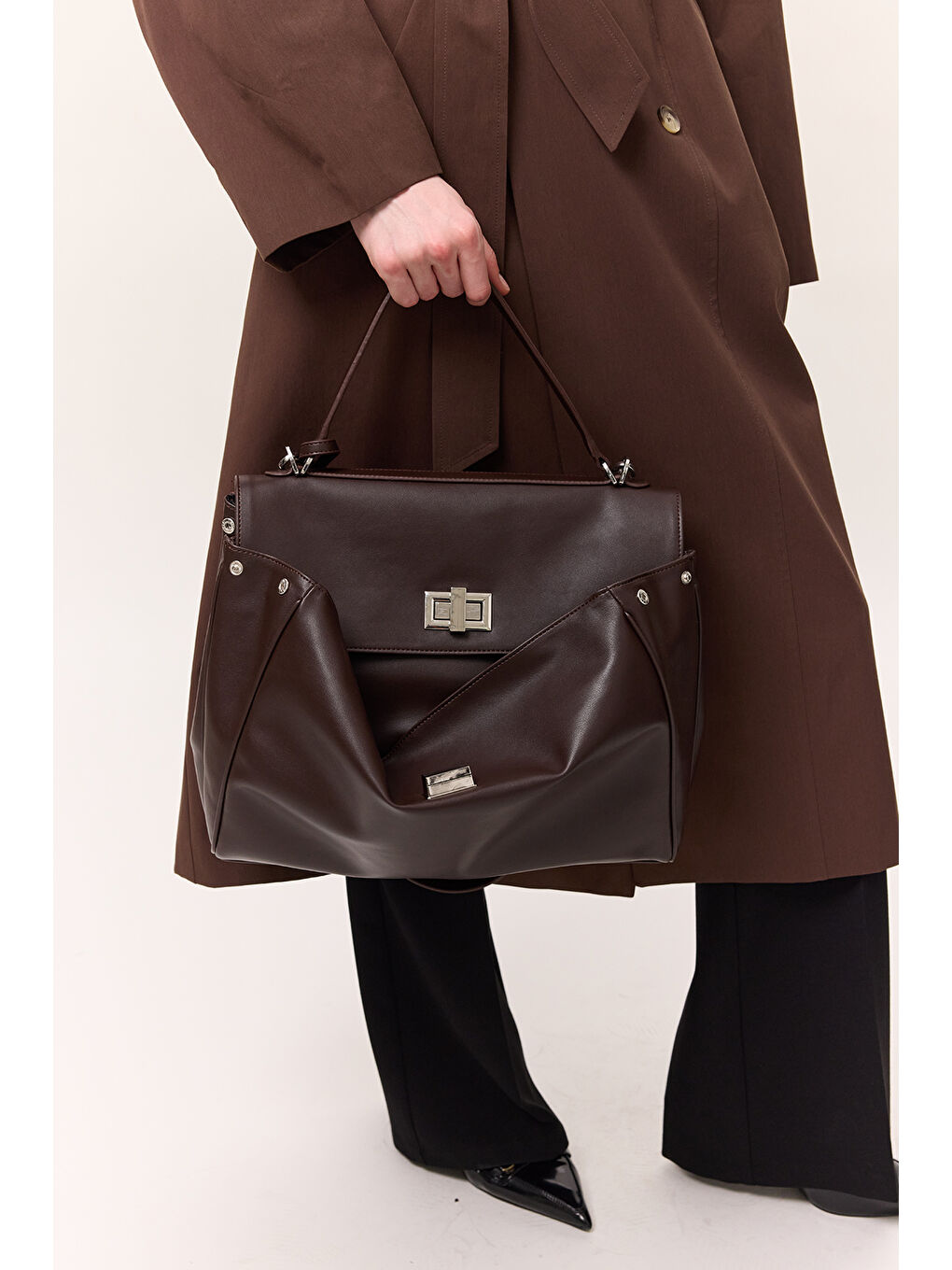 Kahverengi Arte Geniş Omuz Çanta Acı Kahve-4