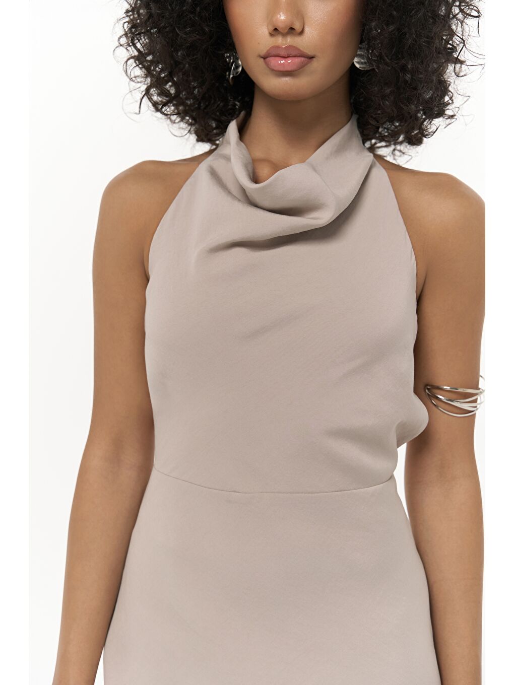 Bej Loretta Sırt Dekolteli Vizon Uzun Elbise-6