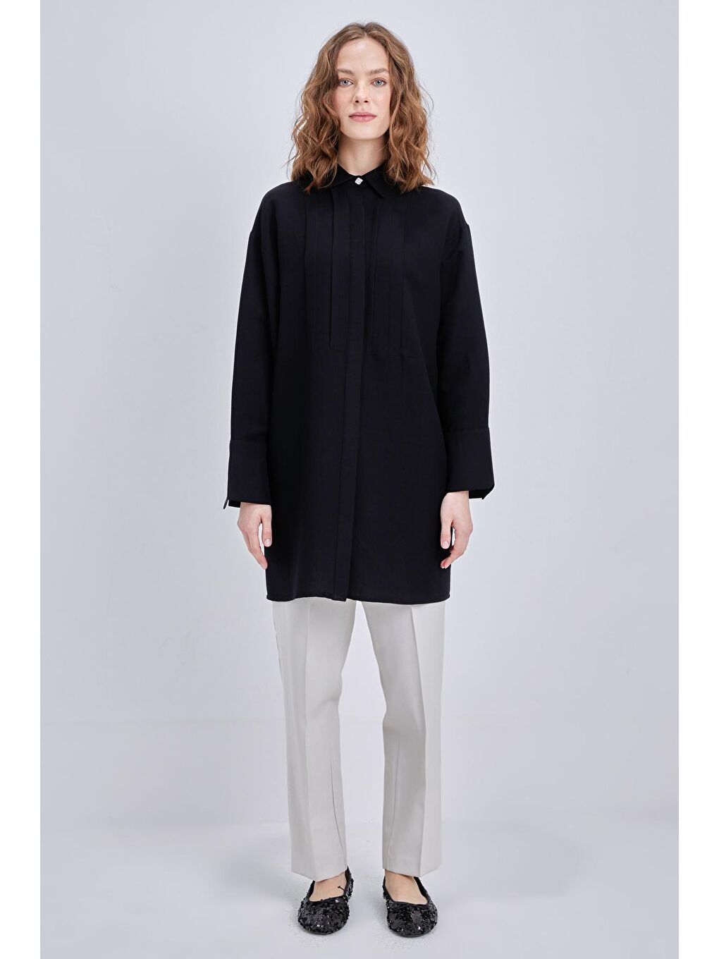 Siyah Pileli Metal Düğmeli Keten Gömlek Tunik-1