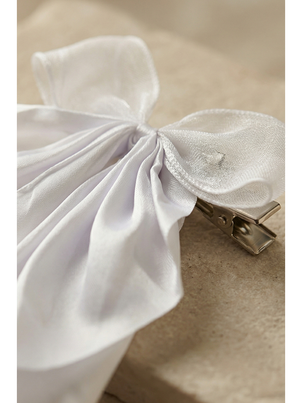 Tül Fiyonklu Toka Beyaz-1