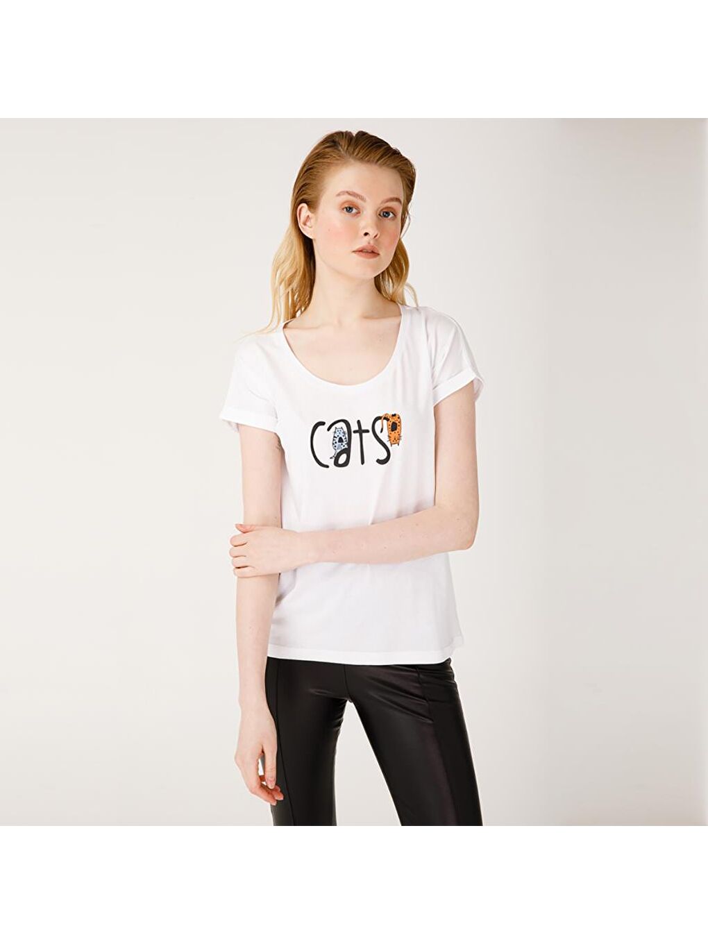 Beyaz Muzur Kediler T-shirt-4