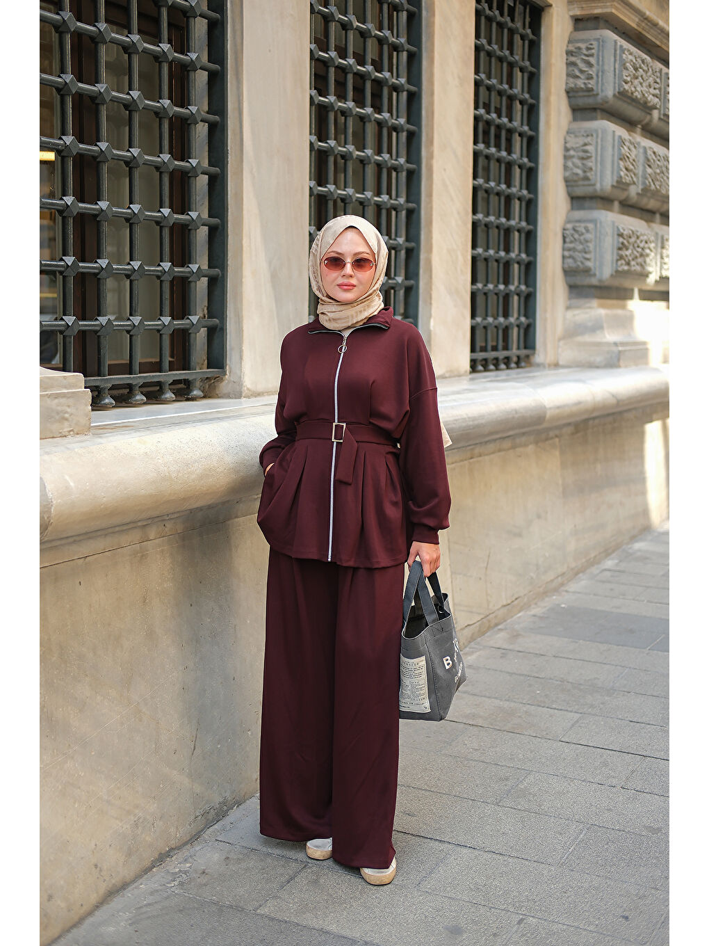 Kadın Pile Detaylı Tokalı Takım Bordo