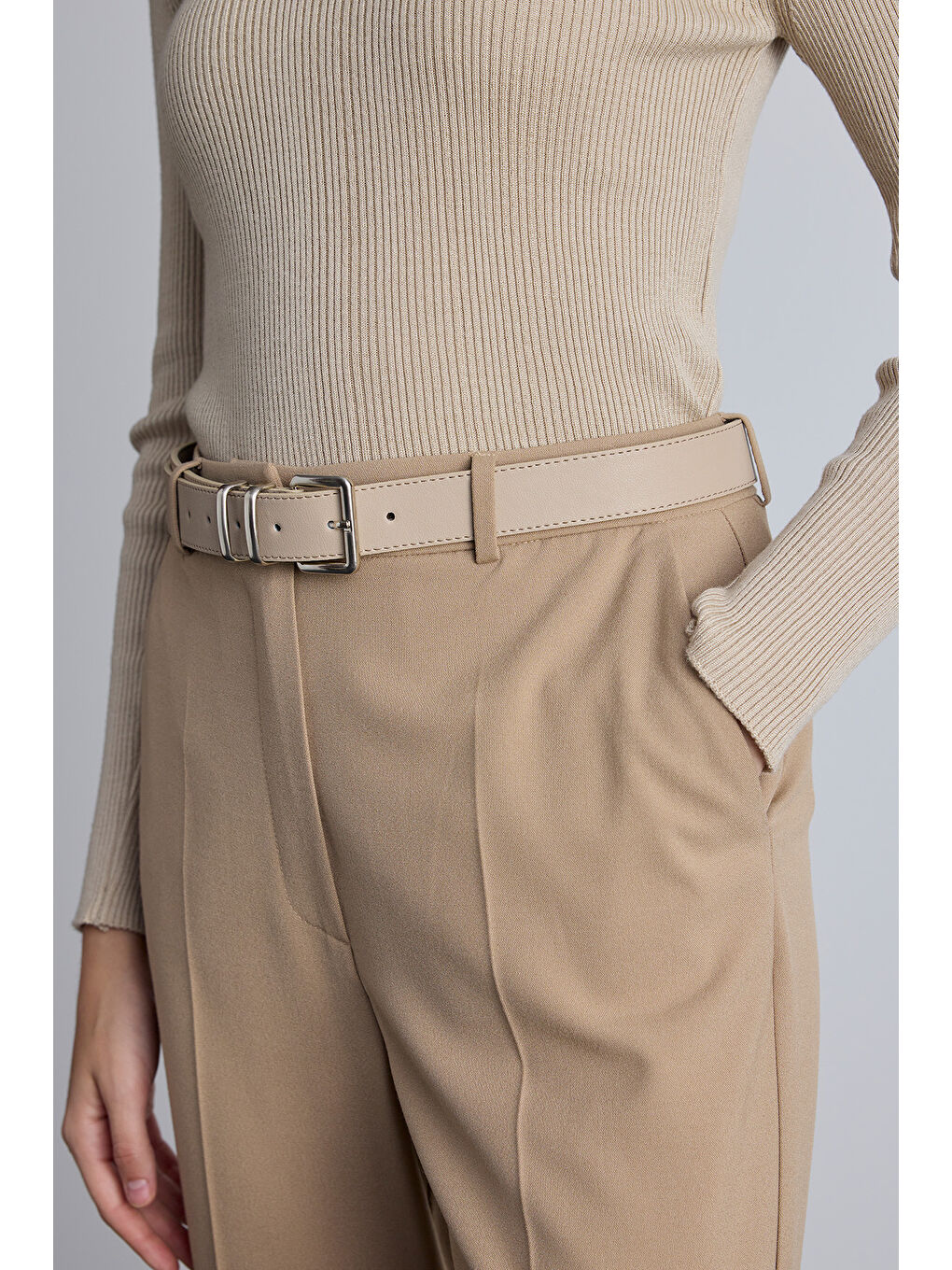 Basıc Kare Tokalı Deri Kemer Bej-1