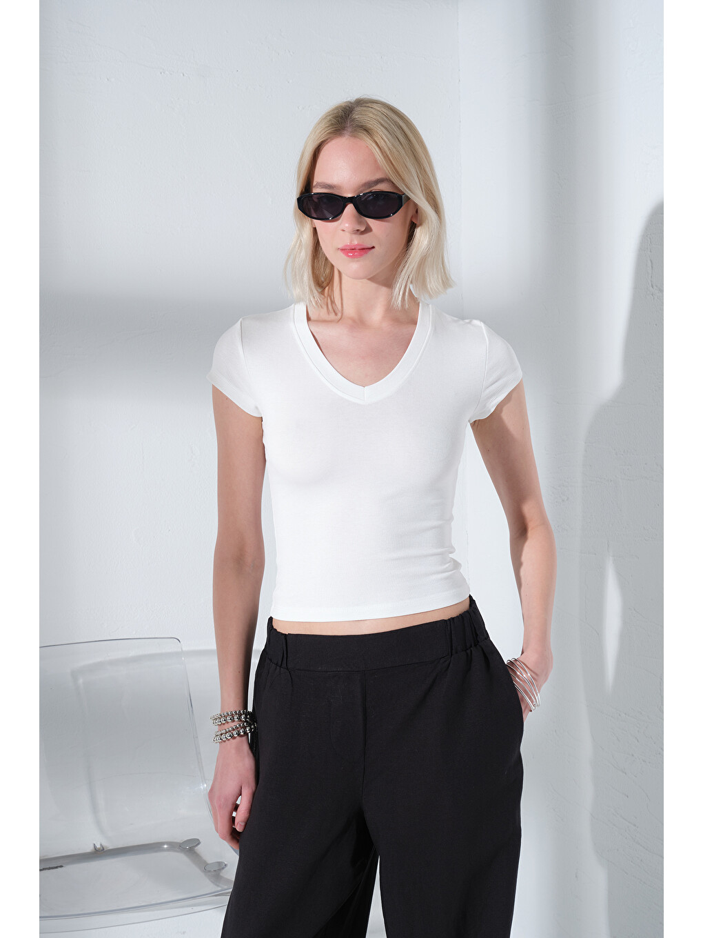 Ekru V Yaka Soft Touch Premium Ay Kol Örme Body Bluz @Alto-1