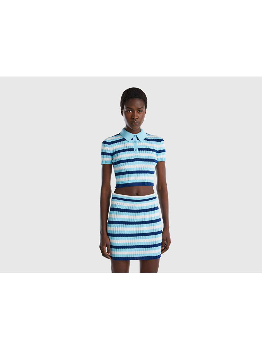 Kadın Turkuaz Polo Yaka Çizgili Slim Fit Kısa Kollu Crop Kazak